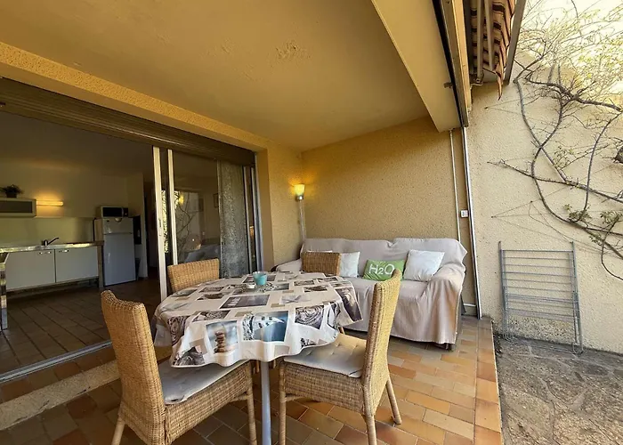 T2 En Rez De Jardin , Proche De St Clair Et Commerces Appartement *